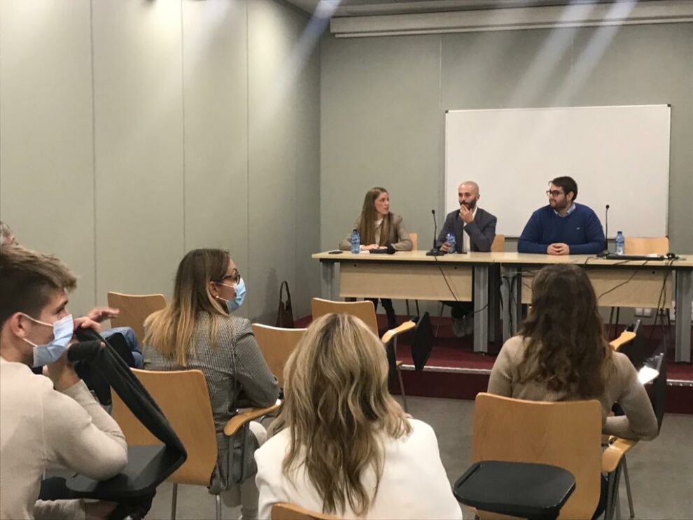 Los asistentes disfrutan del Día de la Interpretación de Conferencias